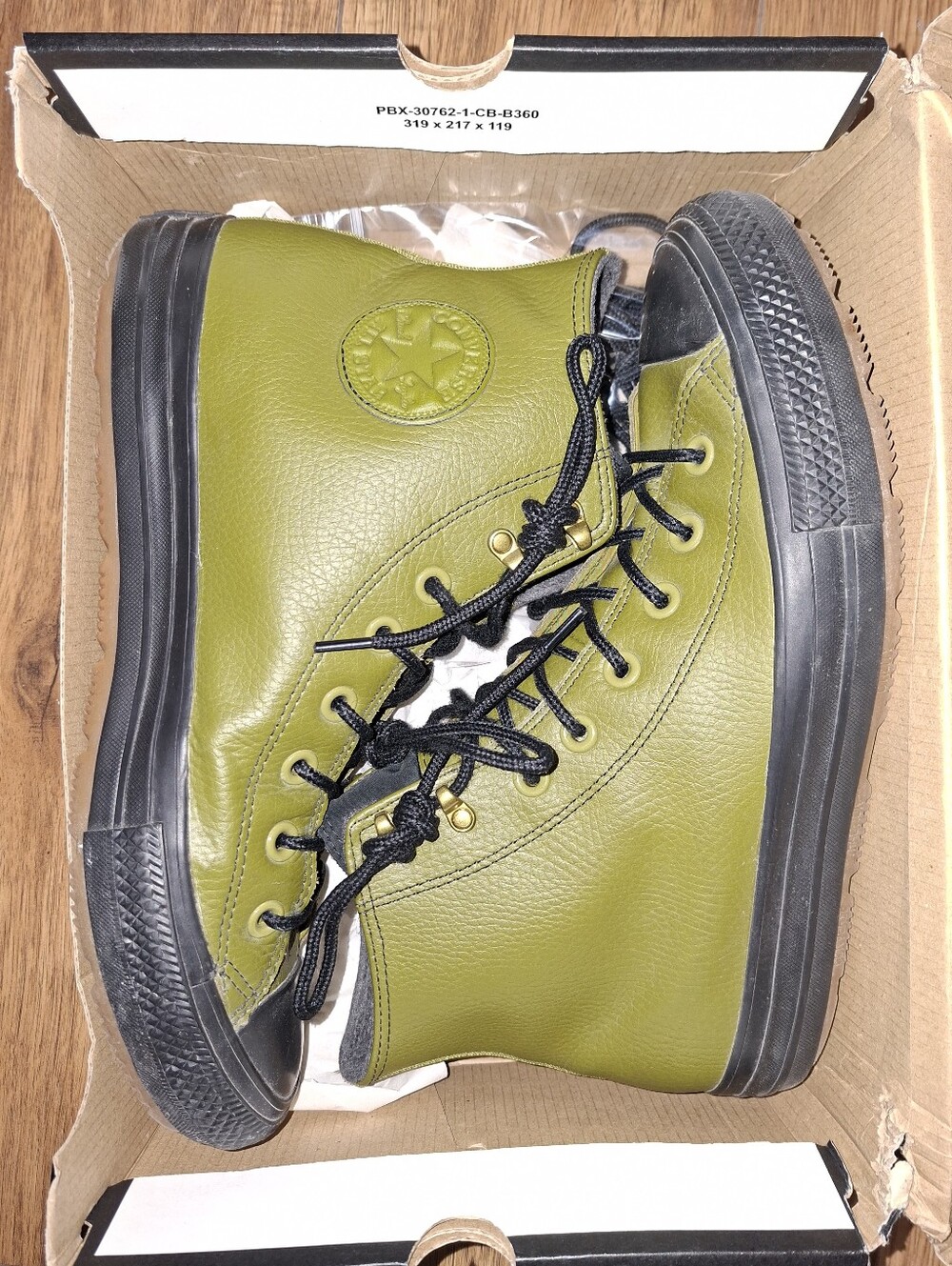 LIMITED EDITION GENTLY USED CONVERSE WATERPROOF HIGH TOPS GREEN BLACK